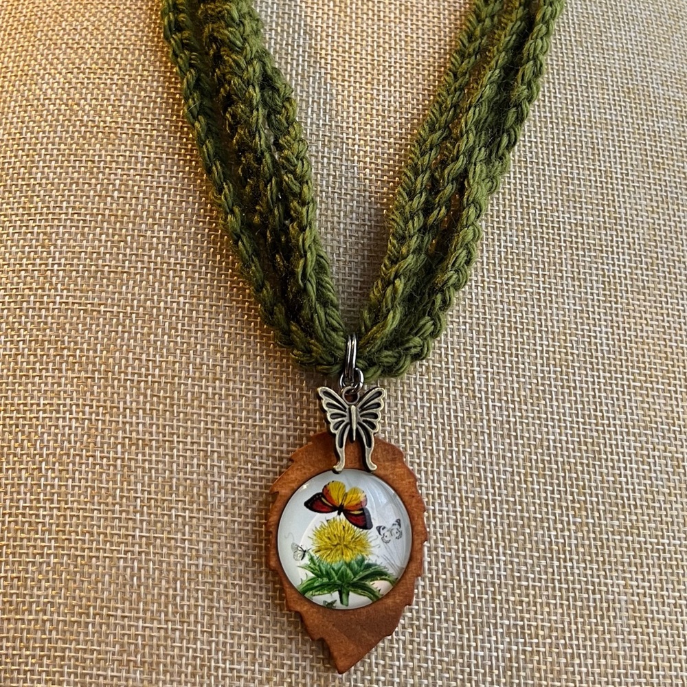 Handmade Crochet Necklace Butterfly Pendant Boho - Picture 12 of 14